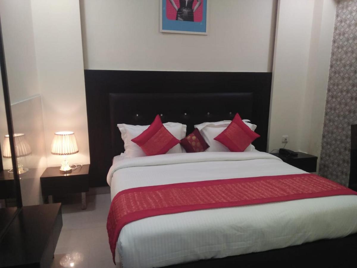 Hôtel Vivah Residency à New Delhi Extérieur photo