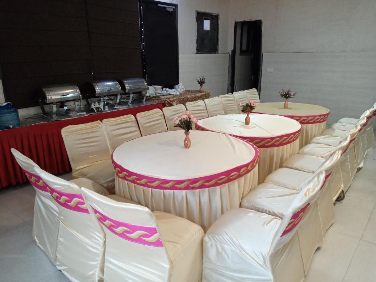 Hôtel Vivah Residency à New Delhi Extérieur photo